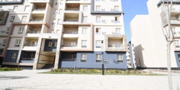 وزير الإسكان يتفقد مركز المؤتمرات والمعارض بالمدينة التراثية و”سكن كل المصريين” بالعلمين الجديدة