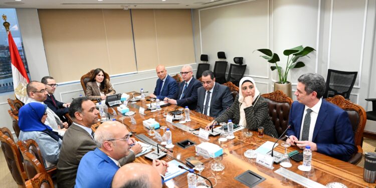 وزيرة الإسكان تبحث مع السعودية المصرية للتعمير معدلات تسويق مشروعات هيئة المجتمعات العمرانية الجديدة