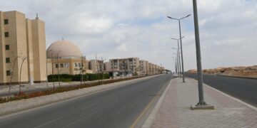 أجهزة المدن الجديدة تواصل أعمال تطوير ورفع كفاءة الطرق والمحاور