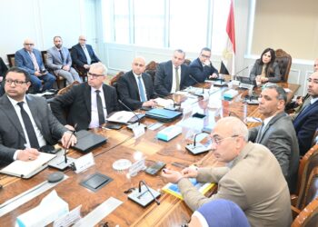 وزيرة الإسكان تتابع الموقف التنفيذي وتسليم الوحدات بالأبراج الشاطئية وكومباند “مزارين” بمدينة العلمين الجديدة