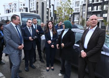 وزيرة الإسكان تتابع موقف الخدمات بالحى السكني الثالث “R3” بالعاصمة الجديدة