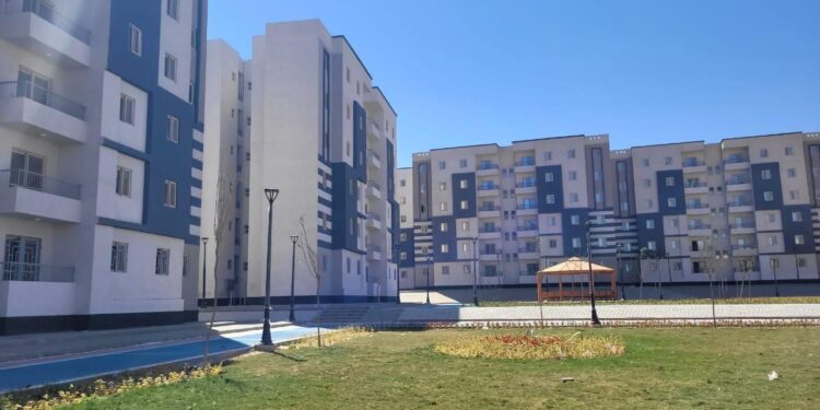 وزيرة الإسكان تتابع سير العمل بمشروعات المبادرة الرئاسية “سكن كل المصريين ” بعددٍ من المدن الجديدة
