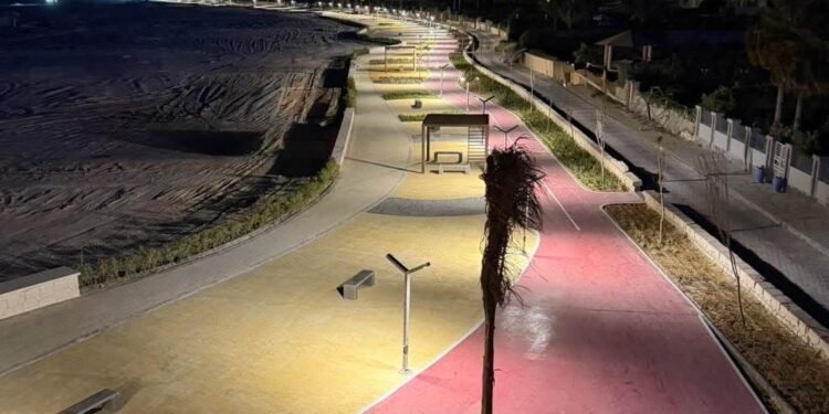 تنفيذ أول ممشى ساحلي متكامل يربط مارينا 7 بمارينا 5