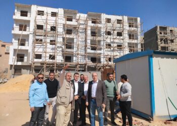 مسؤولو الإسكان يتفقدون «نزهة التجمع الثالث» بمدينة القاهرة الجديدة للوقوف على معدلات التنفيذ