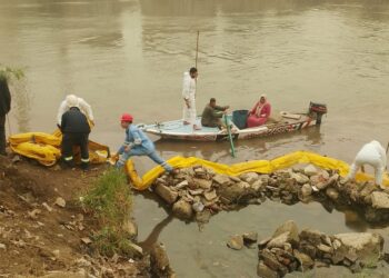 التنظيمي والقابضة للمياه: لا تأثير على جودة مياه الشرب نتيجة تسرب بقعة سولار بترعة الإسماعيلية
