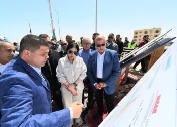 وزيرة الإسكان تتفقد مشروعات البحيرات الجنوبية “نيو مارينا”
