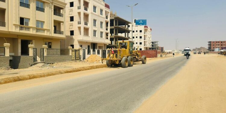 المنشاوي تتابع الموقف التنفيذي لمشروعات الطرق والمرافق بعدد من المدن الجديدة