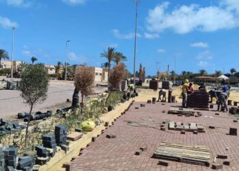 وزيرة الإسكان تتابع أعمال رفع كفاءة الطرق والتطوير بعددٍ من المدن الجديدة