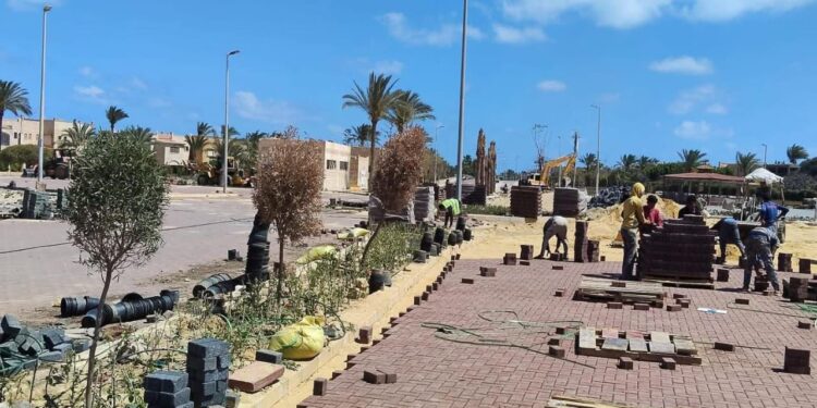 وزيرة الإسكان تتابع أعمال رفع كفاءة الطرق والتطوير بعددٍ من المدن الجديدة