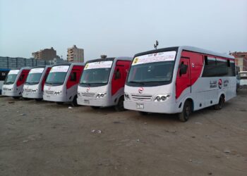 بدء منظومة النقل الجديدة بمدينة الشروق.. وتنفيذ خطة شاملة لتطوير الطرق