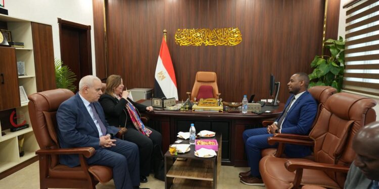 مي عبد الحميد تلتقي وزير الدولة للبنية التحتية في رواندا وتستعرض الموقف التنفيذي للمبادرة