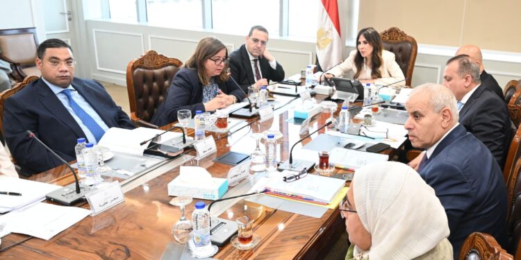 وزيرة الإسكان تترأس اجتماع مجلس إدارة صندوق الإسكان الاجتماعي ودعم التمويل العقاري