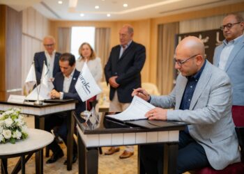 «دارك جروب» تتعاقد مع «أزور للضيافة» لإدارة وتشغيل مشروعين باستثمارات 2.5 مليار جنيه في الساحل الشمالي