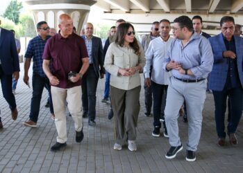 وزيرة الإسكان تتفقد أعمال ربط خطوط الصرف الرئيسية بمدينة القاهرة الجديدة المتجهة إلى محطة الجبل الأصفر